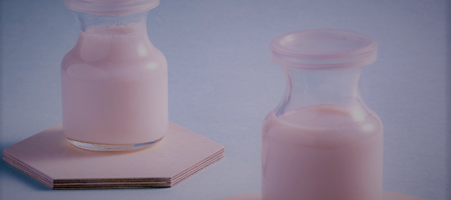 Latex vs Silicone - Puppy Feeding Products