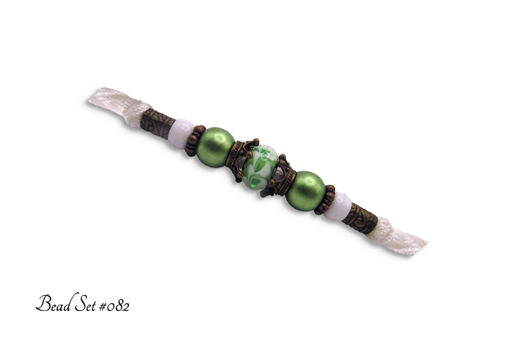 Shamrock Beaded Slip Lead